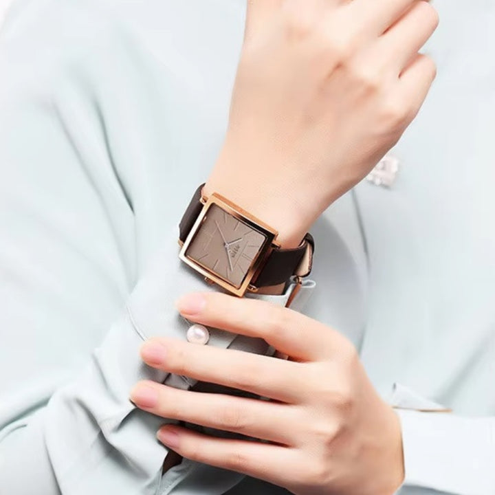 Women's Casual Square Case Leather Strap Quartz Wristwatch