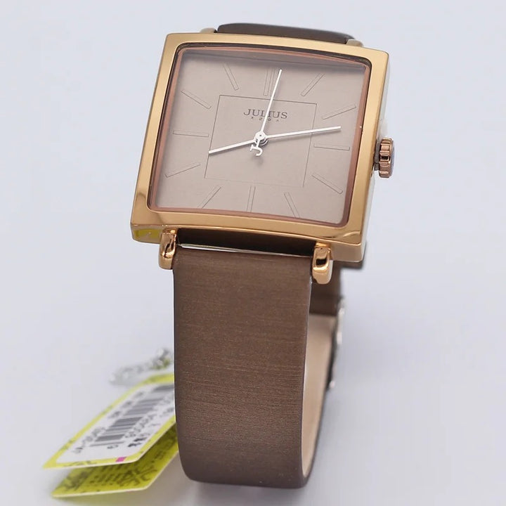 Women's Casual Square Case Leather Strap Quartz Wristwatch