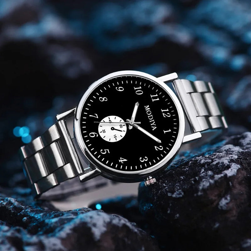 Everyday Stainless Steel Round Dial Quartz Timepiece for Men