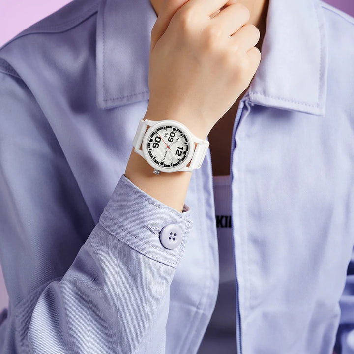Cool Fashion Dial with Soft Silicone Strap Quartz Watch