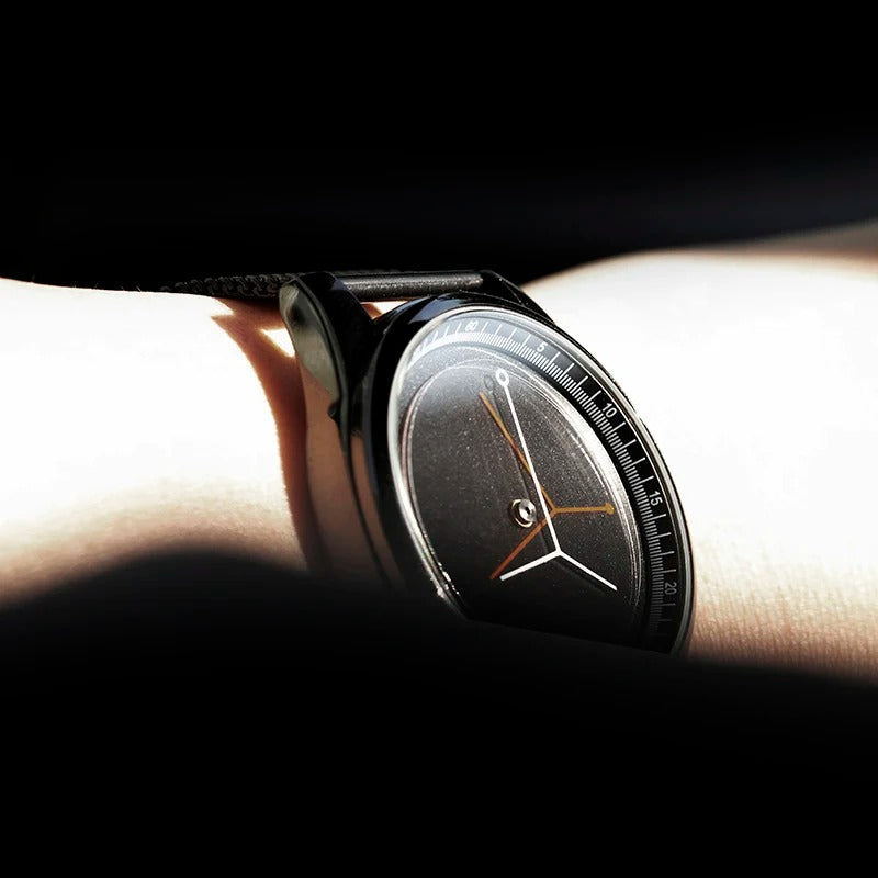 Stainless Steel Creative Design For Men and Women Wristwatch