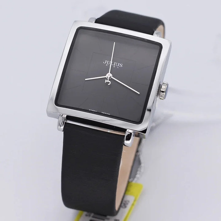 Women's Casual Square Case Leather Strap Quartz Wristwatch
