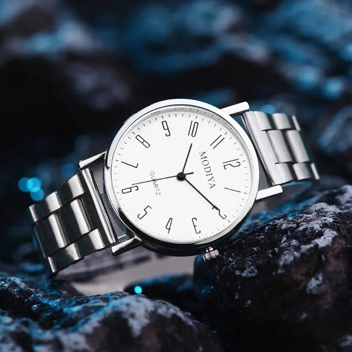 Everyday Stainless Steel Round Dial Quartz Timepiece for Men