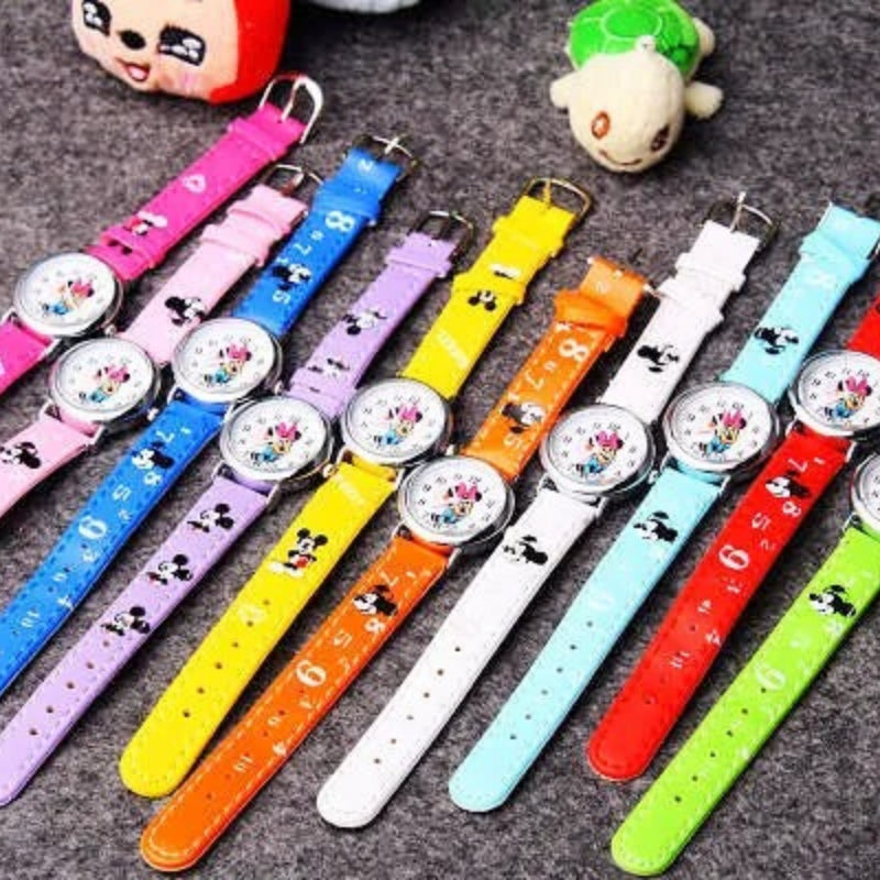 Children's Playful Cartoon Character Analog Quartz Watch