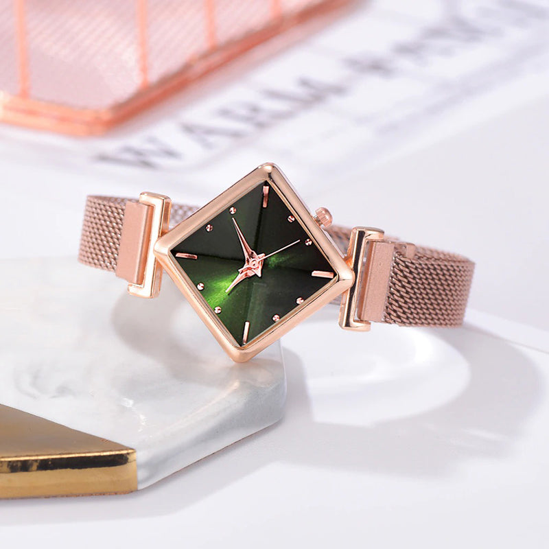 Unique Diamond-Shaped Dial with Magnetic Buckle Steel Mesh Strap Quartz Watches