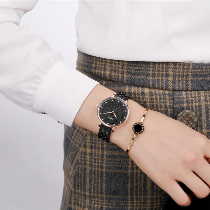 Vintage Carved Fashion with Rhinestone Dial Leisure Quartz Watches