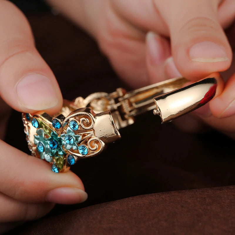 Luxury Rhinestone Leaf Round Dial Open Bracelet Quartz Watches